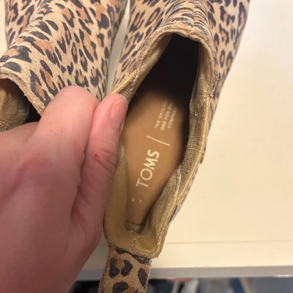 Toms Leopard Print Ankle Booties